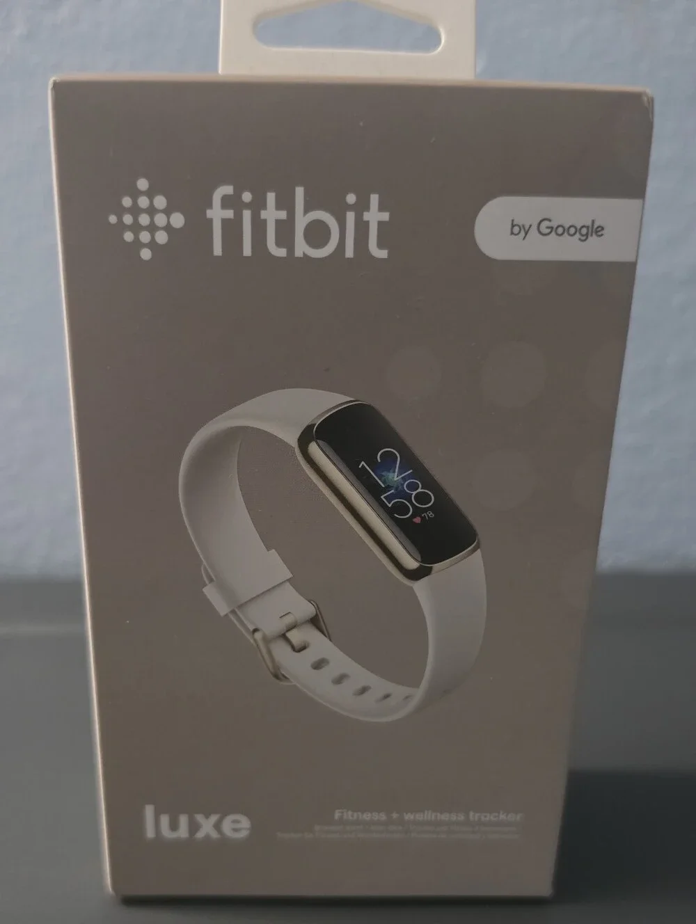 Fitbit Luxe Fitness & Wellness Tracker - Gold Case with White Band